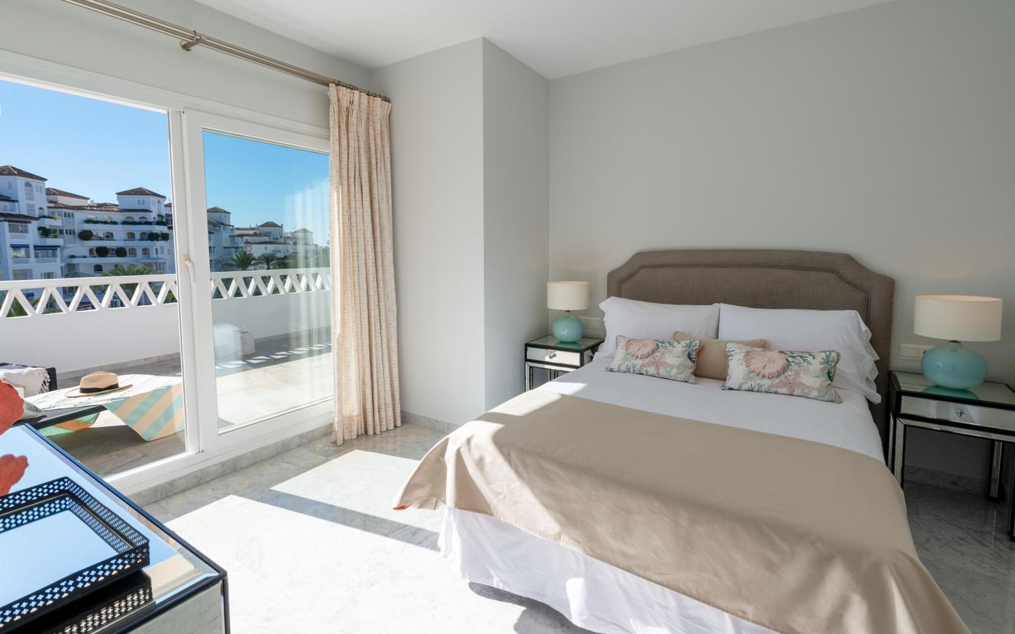 Wonderful Penthouse 3 Bedrooms In Puerto Banus -marbella Marbella
