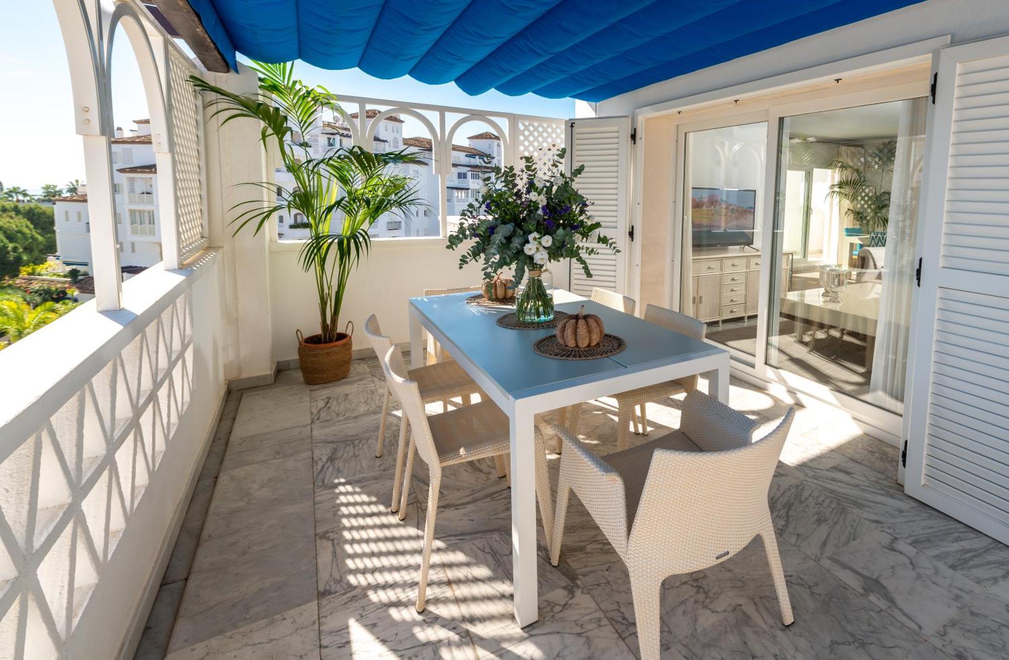 Wonderful Penthouse 3 Bedrooms In Puerto Banus -marbella Apartament *