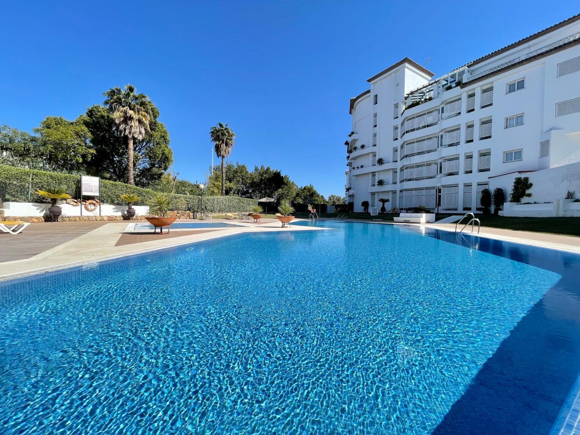 Wonderful Penthouse 3 Bedrooms In Puerto Banus -marbella Apartament Marbella